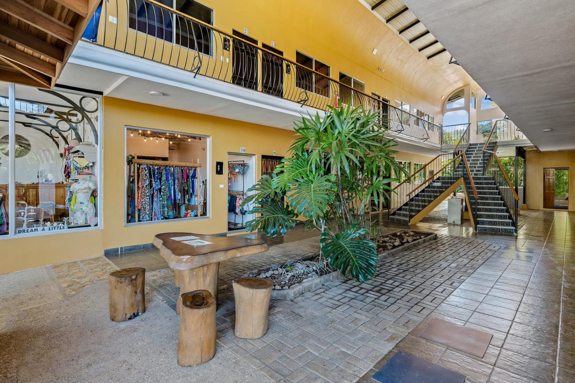 Hotel Tamarindo Inn - 1 Mi To Tamarindo Beach Extérieur photo